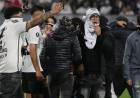 Tragedia en Chile: dos hinchas fallecieron por incidentes en la previa entre Colo Colo y Fortaleza