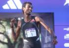 Yomif Kejelcha hizo historia en Buenos Aires: nuevo récord mundial en la media maratón