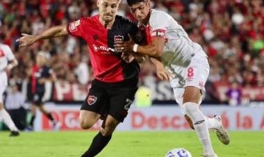 Argentinos rescató un empate ante Newell´s y volvió a la punta