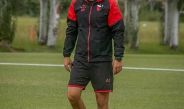 Colón define la rescisión de contrato con Pereyra para presentar a Yllana