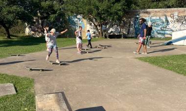 Se iniciaron las clases de Skate en Santo Tomé