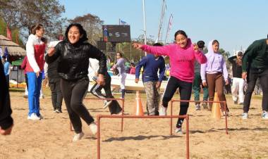 Juegos interactivos, deportes y educación ambiental: escuelas disfrutan del Fan Fest de Jadar 2025