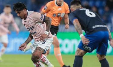 Unión remontó el partido y rescató un valioso punto en Linires