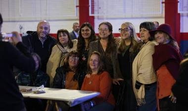 La primera “Peña de peñas” llegó al Club Liverpool para apoyar a sus patinadoras
