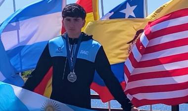Bruno Benigno y el desafío de la canoa: El sueño santafesino que busca hacer historia en los Juegos Suramericanos 2026
