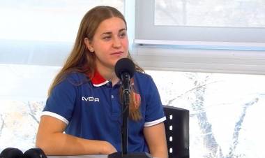 Sofia Garcés y Tomás Jouglard se preparan para el Mundial Juvenil de Aguas Abiertas que tendrá sede en Santa Fe