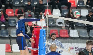 Invencible Rosario: La Copa Santa Fe de vóley masculino inauguró el nuevo estadio multipropósito