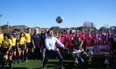 Juegos Suramericanos: Pullaro inauguró obras deportivas en el predio de la Asociación Rosarina de Fútbol
