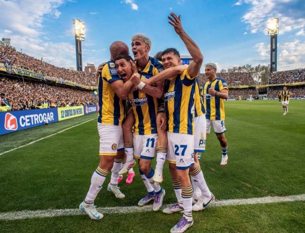 Rosario Central actualizó las estrellas de su escudo