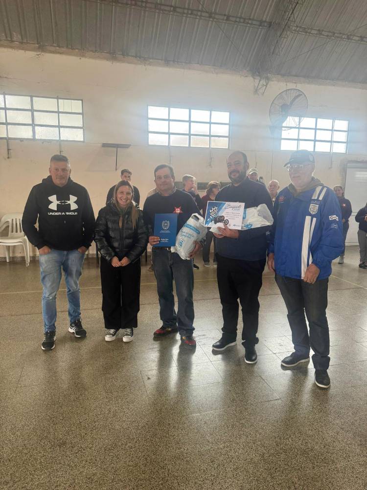 Calvo acompañó una nueva edición del Gran Premio de Básquetbol "Ricardo Palmero"