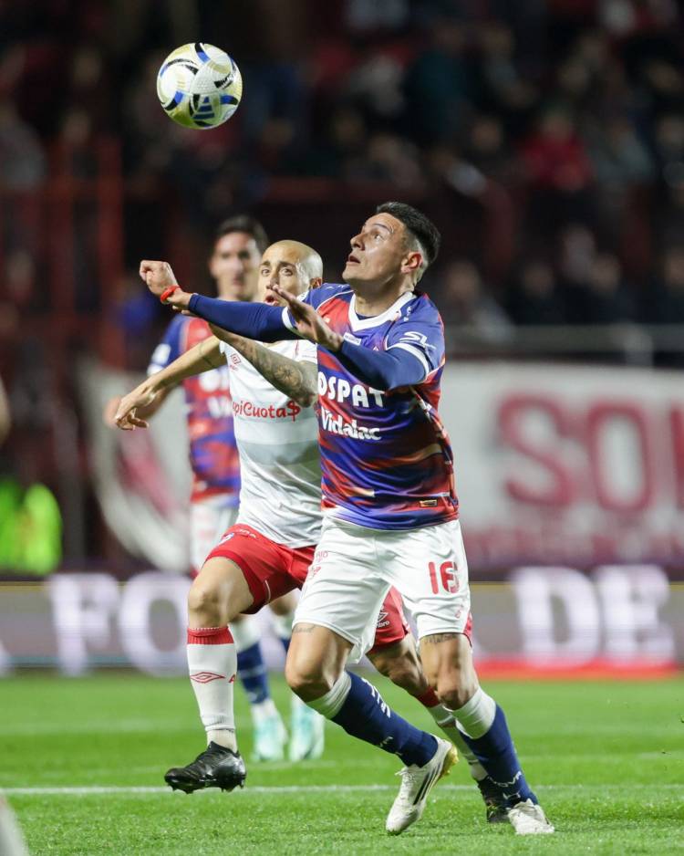 Unión cayó ante el "Bicho" en el Diego Maradona