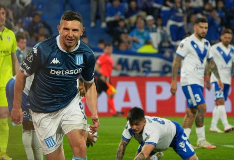 Racing le ganó a Vélez por 1-0 en la ida de los cuartos de final de la Copa Libertadores 2025