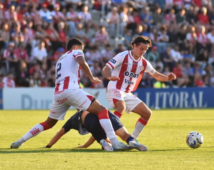 Unión no pudo con la Lepra mendocina, pero sigue siendo puntero en su zona