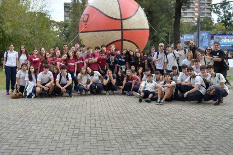 Juegos CReAR 2026: escuelas y clubes de Rosario podrán participar del programa de Visitas Guiadas