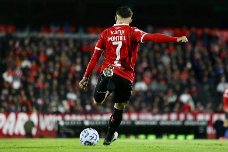 Independiente venció a Unión de Santa Fe con dos golazos de tiro libre