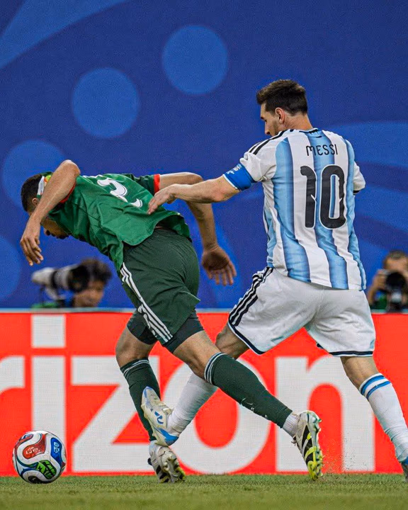 La Federación de Argelia reclamó ante la FIFA el arbitraje frente a la Selección argentina