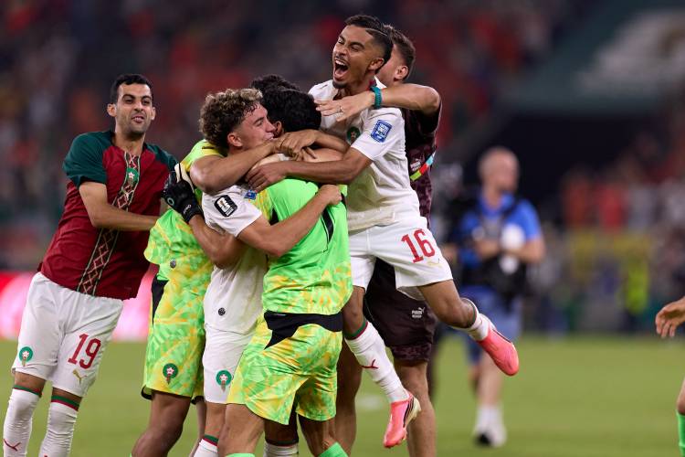 Marruecos venció por penales a Países Bajos y clasificó a los octavos de final del Mundial