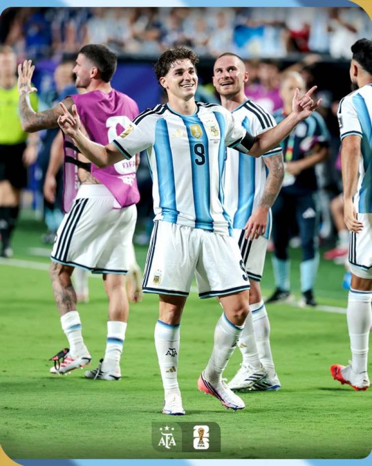 La Selección argentina se enfrenta con Inglaterra en busca de un lugar en la gran final del Mundial 2026