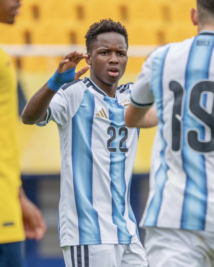 Kiki Ramos, después de debutar con gol en la Selección juvenil: “En Argentina nunca me sentí discriminado”