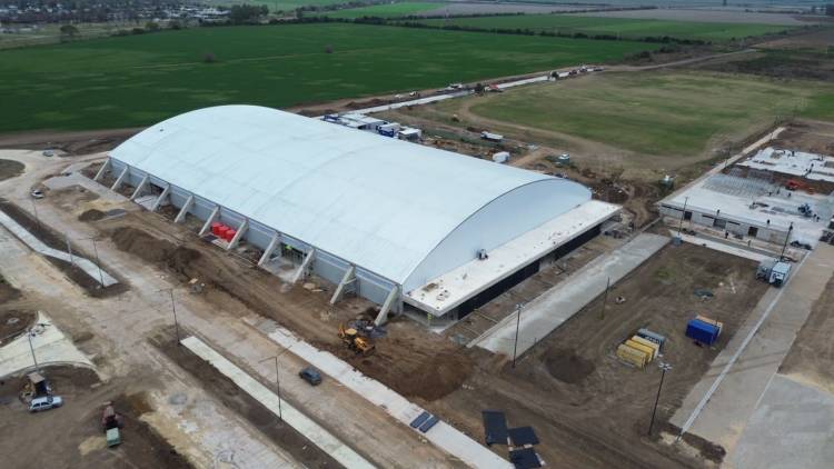 Juegos Suramericanos 2026: finalizó el montaje de la pista del imponente velódromo que construye la gestión Pullaro en Rafaela