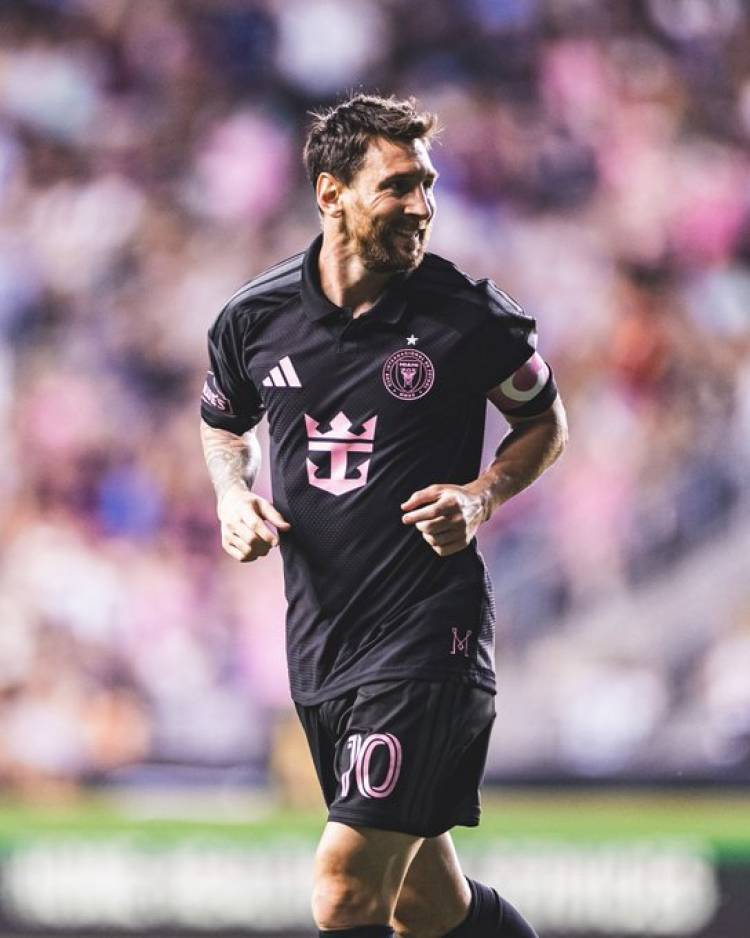 Messi recibió una sanción de la MLS por agredir a un rival