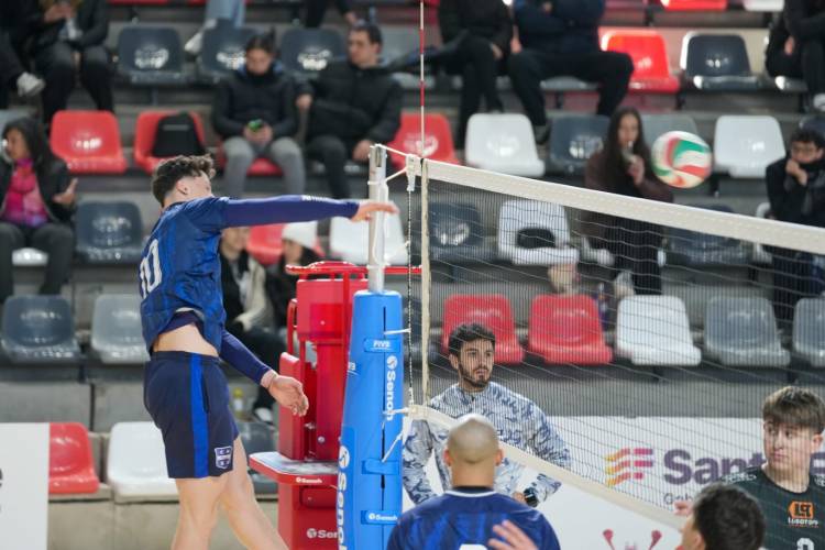 Invencible Rosario: La Copa Santa Fe de vóley masculino inauguró el nuevo estadio multipropósito