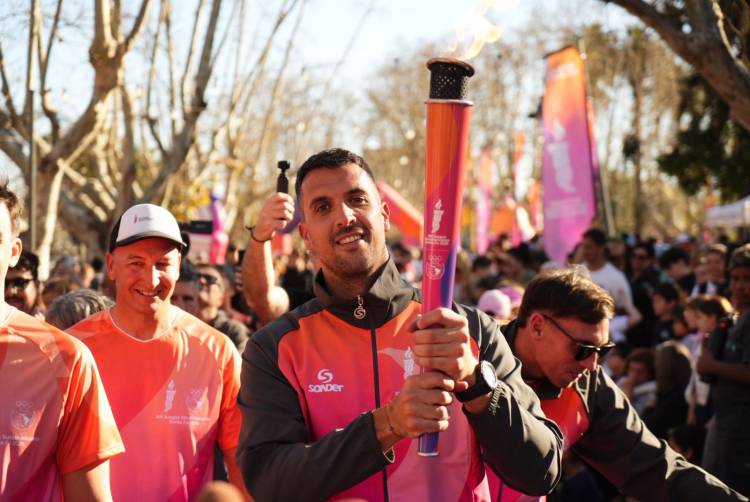 Casilda vivió la llegada del Fuego Suramericano y se sumó a la cuenta regresiva