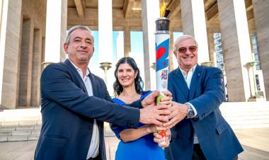 El final de un evento histórico e inolvidable: Rosario 2022 le entregó el Fuego Suramericano a Panamá 2026