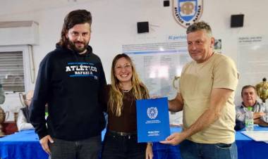 Calvo acompañó la celebración de los 100 años de las 500 millas argentinas en Rafaela