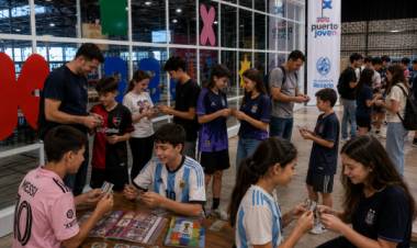 Puerto Joven se tiñe de celeste y blanco para homenajear a Messi