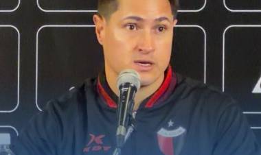 Medrán, tras la goleada de Colón: "Esto ilusiona, pero hay que mantener la calma"