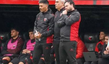 Delfino, tras la goleada de Colón: “Tenemos que disfrutar esto”