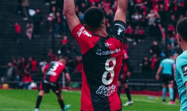 Toledo y la clave de Colón: “Fue fundamental golpear en el segundo tiempo”