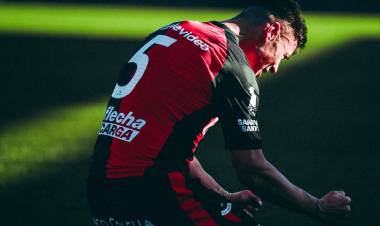 Lértora, tras el triunfo de Colón: "Había que sufrir y ganamos, que es lo importante"
