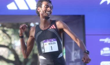 Yomif Kejelcha hizo historia en Buenos Aires: nuevo récord mundial en la media maratón