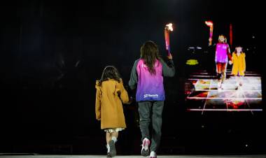 Una llama, una ciudad y una leyenda: Luciana Aymar encendió el fuego de los Juegos Suramericanos