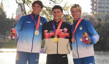 El esquí náutico se volvió protagonista en el lago del Parque del Sur