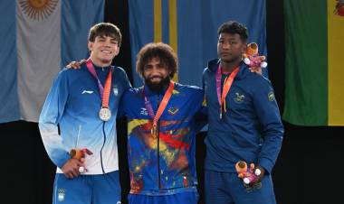 Argentina, Venezuela y Ecuador brillaron en la lucha grecorromana de Rosario