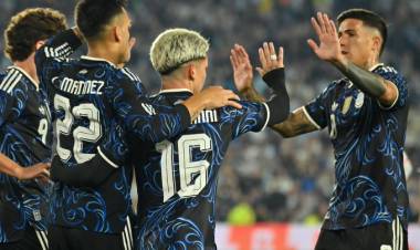 Argentina goleó a Burkina Faso en un partido sin equivalencias