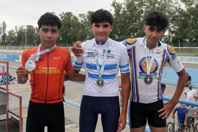 Merecido reconocimiento a Hugo Riberi de la Liga Rafaelina de Fútbol