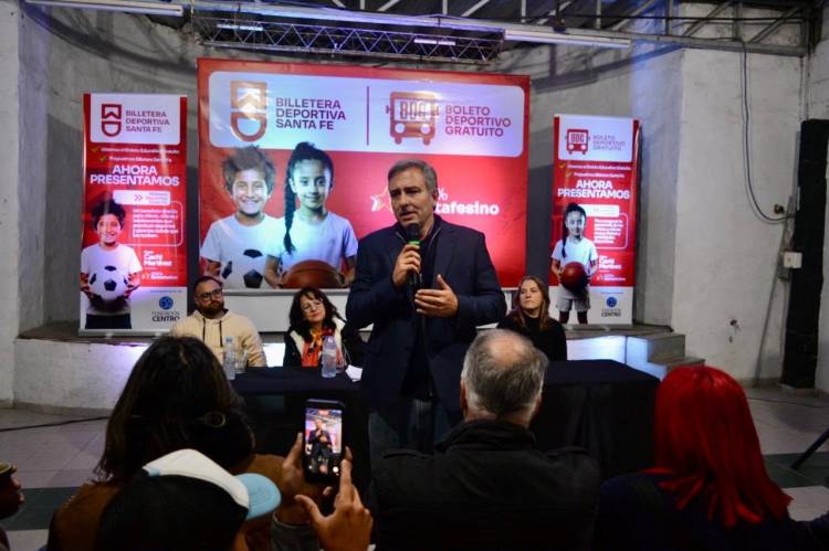 Oscar Martínez: “La salud mental es el gran problema de esta época y los clubes son la gran solución comunitaria”