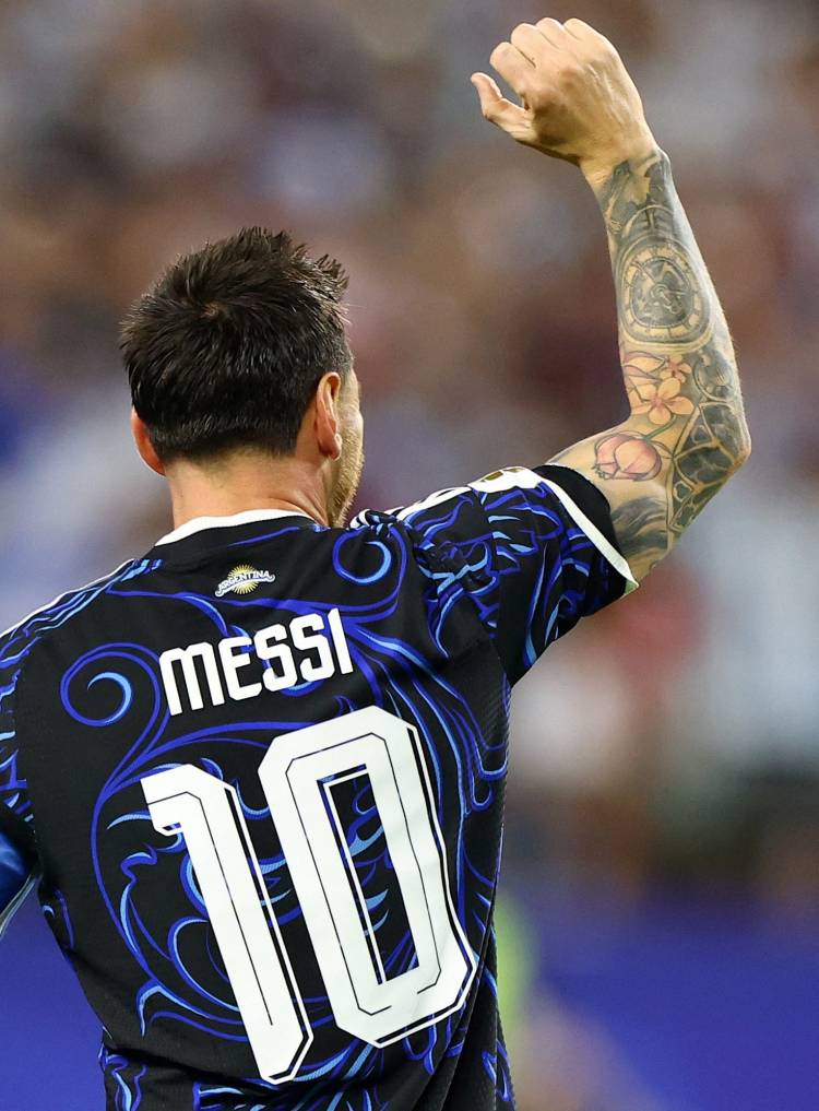 Con Messi encendido, la Selección argentina cerró una fase de grupos perfecta y se afianza entre los candidatos