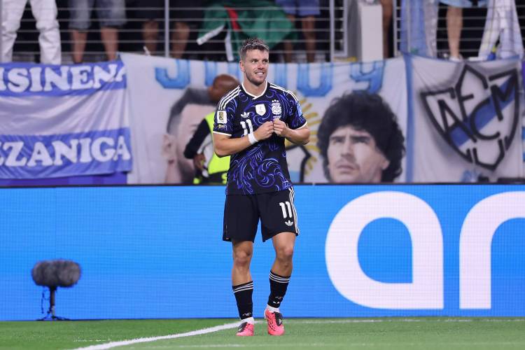 Lionel Messi y Giovani Lo Celso hicieron pesar la pelota parada y se destacaron ante Jordania