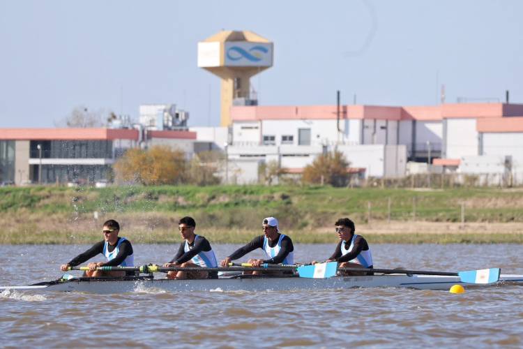 Remo en los Juegos Suramericanos: El uruguayo Felipe Klüver se llevó el oro en la Laguna Setúbal