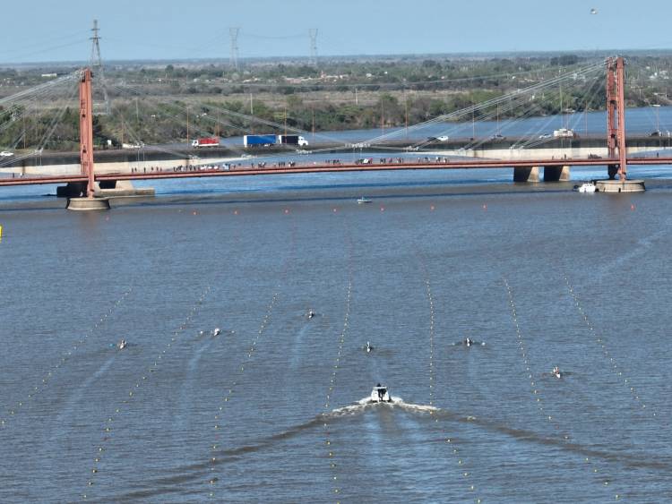 Remo en los Juegos Suramericanos: El uruguayo Felipe Klüver se llevó el oro en la Laguna Setúbal