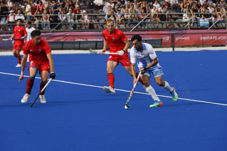 Fiesta del hockey en la ASH: Las Leonas y Los Leones hicieron vibrar a Santa Fe a estadio lleno