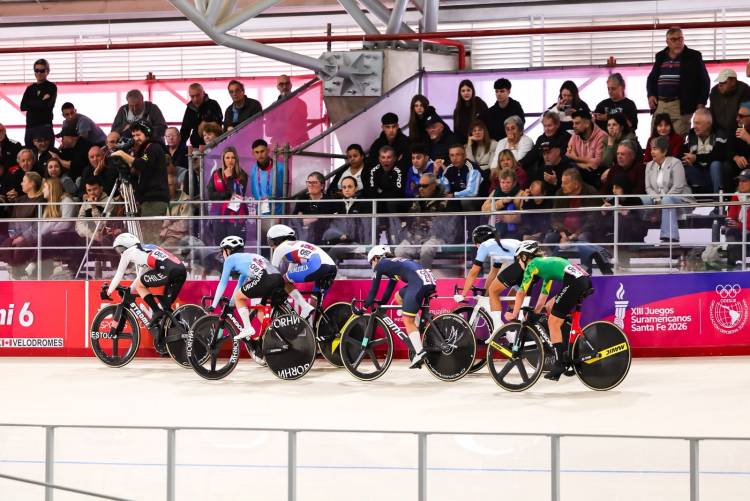 Ciclismo Pista: Colombia se coronó con las medallas de oro en el Invencible Velódromo de Rafaela