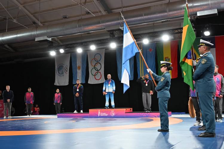 Argentina, Venezuela y Ecuador brillaron en la lucha grecorromana de Rosario