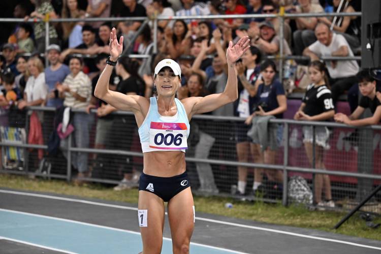 Belén Casetta volvió a ganar en Santa Fe: oro, esfuerzo y una pista que conoce desde chica